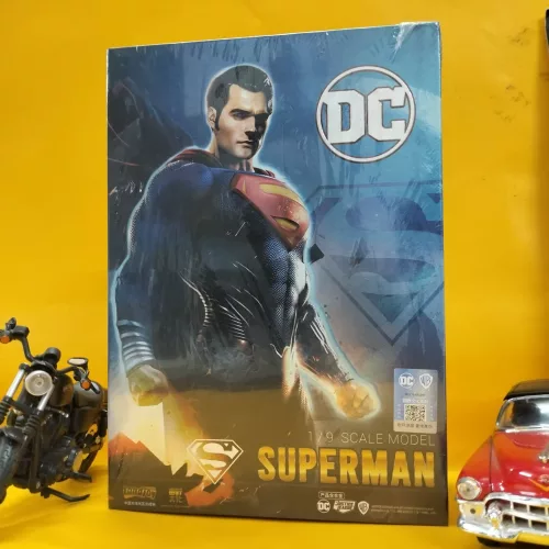 Fondjoy – DC Collection Superman 1:9 Action Figure - Image 1