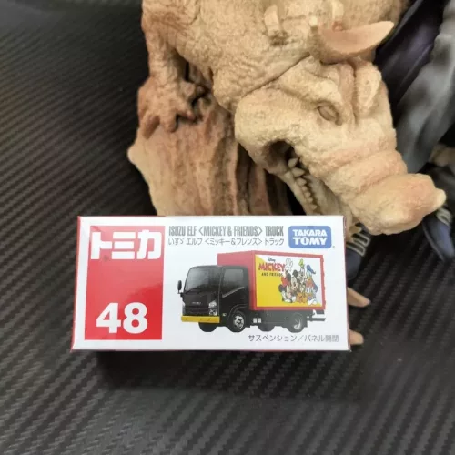 ISUZU ELF TRUCK 48 TOMICA - Image 1