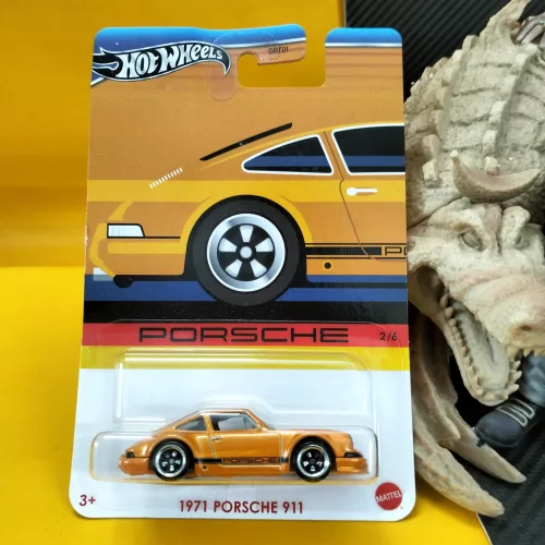 2024 PORSCHE SERIES – Hot Wheels : 1971 PORSCHE 911 (Yellow) - Image 1
