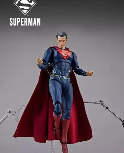 Fondjoy – DC Collection Superman 1:9 Action Figure - Image 3