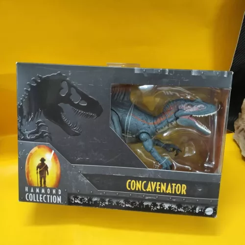 Jurassic World CONCAVENATOR Dinosaur : Hammond Collection Action Figure - Image 1