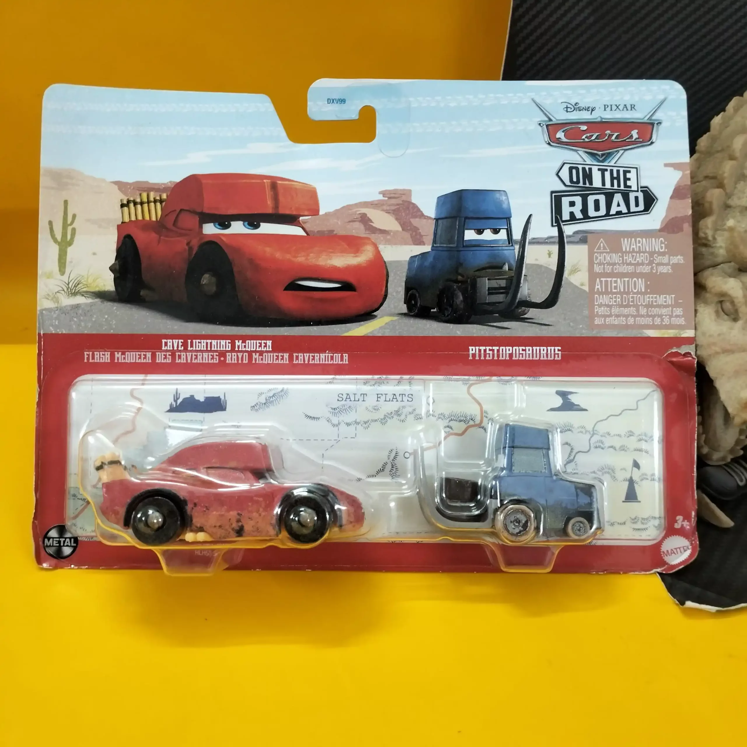 Disney Pixar: Cars On the Road – Cave Lightning McQueen & Pitstoposaurus (Set of 2) (HLH63)