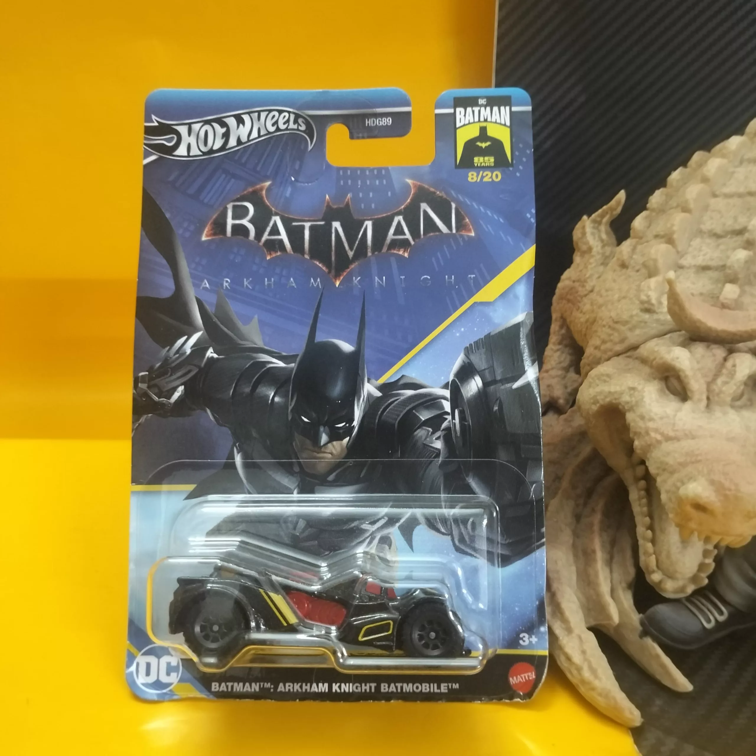 Batman – Arkham Knight Batmobile (HRW23)