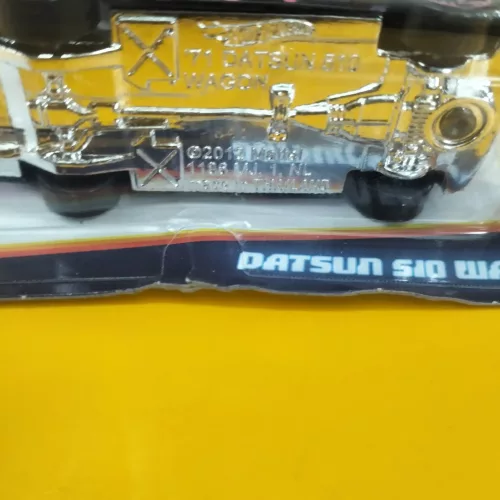 DAMAGED CARD Neon Speeders - Datsun Sio Wagon (HRW68) - Image 3