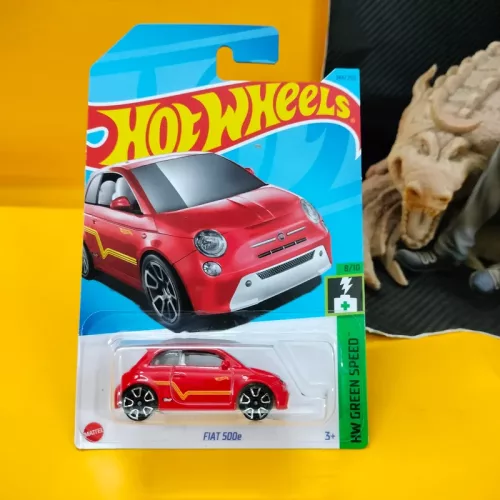 Fiat 500e (Red) #144 - Image 1