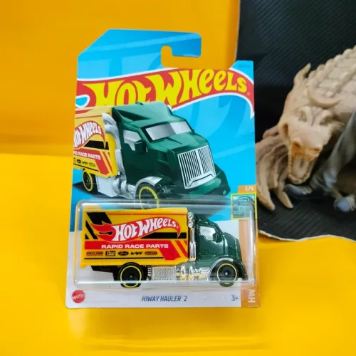 Hiway Hauler 2 (Dark Green) #130 - Image 1