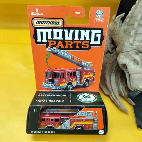 Seagrave Fire Truck - Moving Parts 2024 Mix 5 ( HVM99 ) - Image 1