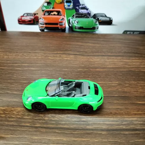 Majorette: Porsche 911 Carrera S Green UNCARDED - Image 1
