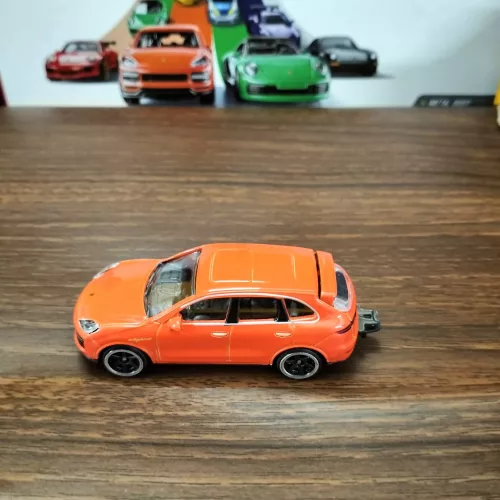 Majorette: Porsche Cayenne Turbo S E-Hybrid Orange UNCARDED - Image 1