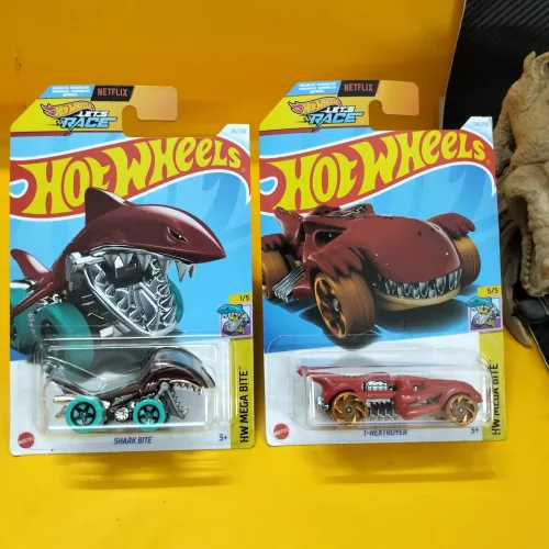 COMBO PACK - Shark Bite Dark Red + T-Rextroyer - Image 1