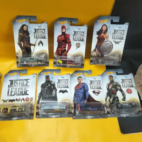 HOT WHEELS: JUSTICE LEAGUE SERIES 7 Card (Full Set) - Image 1