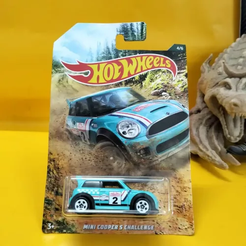 Hot Wheels – Mini Cooper Challenge (Walmart Exclusive) - Image 1