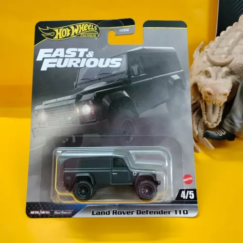 Hot Wheels PREMIUM 2025 : Fast & Furious Land Rover Defender 110 Panel - Image 1