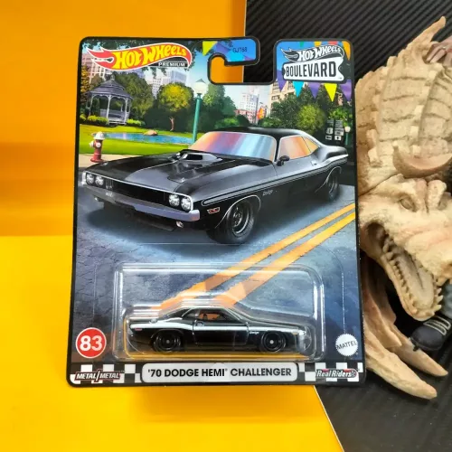 Hot Wheels PREMIUM: 70 DODGE HEMI CHALLENGER #83 - Image 1