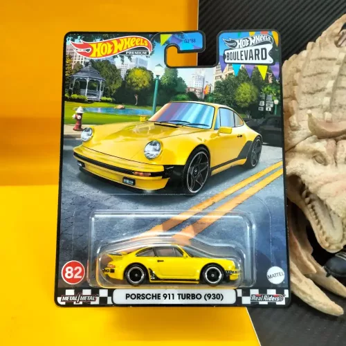 Hot Wheels PREMIUM: PORSCHE 911 TUBO (930) #82 - Image 1