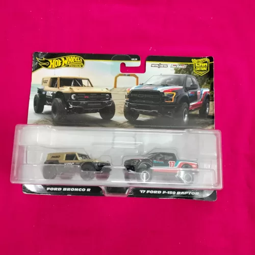 (DAMAGED CARD) Hot Wheels PREMIUM - Ford Trucks + Italian Rally (COMBO OFFER) - Image 4