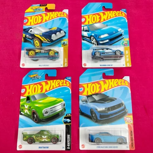 Hot Wheels : 4 Cards Set A8 - Image 1