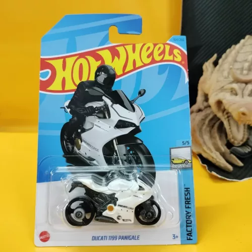 Ducati 1199 Panigale - TREASURE HUNTS (White) #164 - Image 1