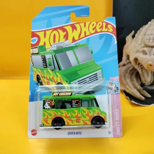QUICK BITE (Fluorescent Green) #031