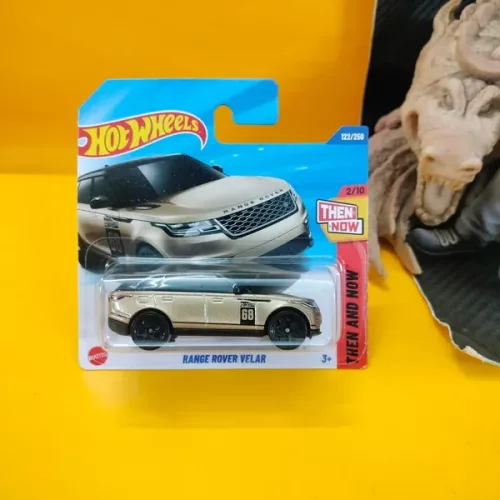 RANGE ROVER VELAR (Gold) 122 - Image 1
