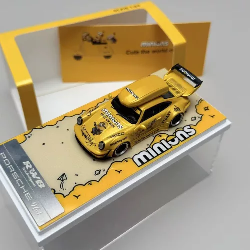 ZJWJ 1:64 Minions Livery RWB 964 with Roof Box Accessory